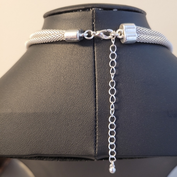 Serpentine bi-strand silver-tone necklace w/ silver-tone ring pendants - Picture 5 of 10